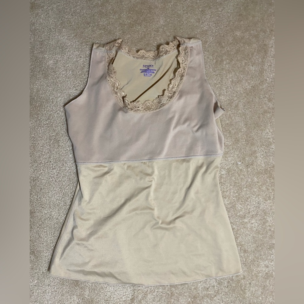 Spanx Hide and Seek Beige Scoop Neck Lace Trim Sleeveless Top Shapewear Size 1X